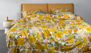 Offrez-vous une bonne nuit de sommeil avec notre sélection de housses de couette de qualité ! Confectionnées à partir des plus belles matières, en toutes les tailles et toutes les couleurs.