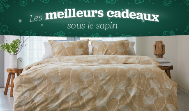 Faites entrer l’esprit de Noël dans la chambre avec du linge de lit décoratif ! Notre page spéciale pour Noël vous propose une variété de housses de couette festives, décorées de motifs à carreaux classiques et d’ autres imprimés hivernaux sur le thème de Noël. Un cadeau parfait à offrir (ou à s’offrir) !
