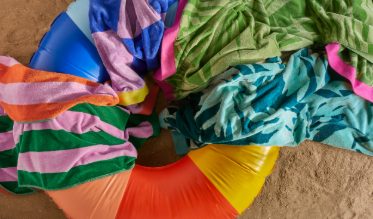 Des serviettes de plage : pour des vacances hautes en couleur, pour vos enfants et vous-même !