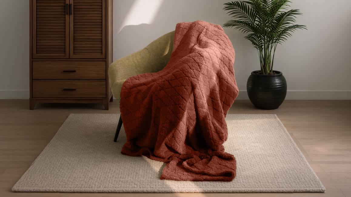 Unique Living Ezra plaid polaire