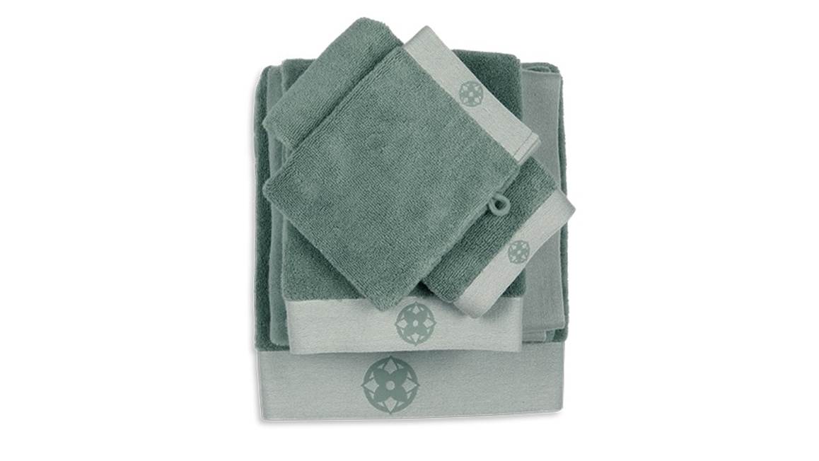 Kayori Yu linge de bain vert foncé