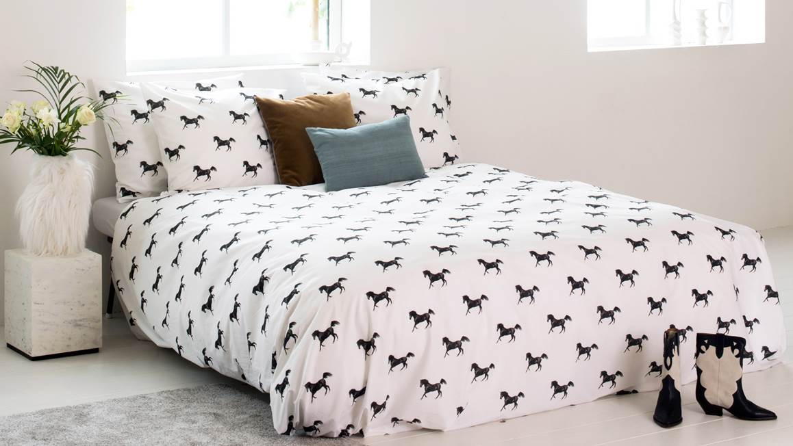 SNURK Chevaux Noirs housse de couette blanc