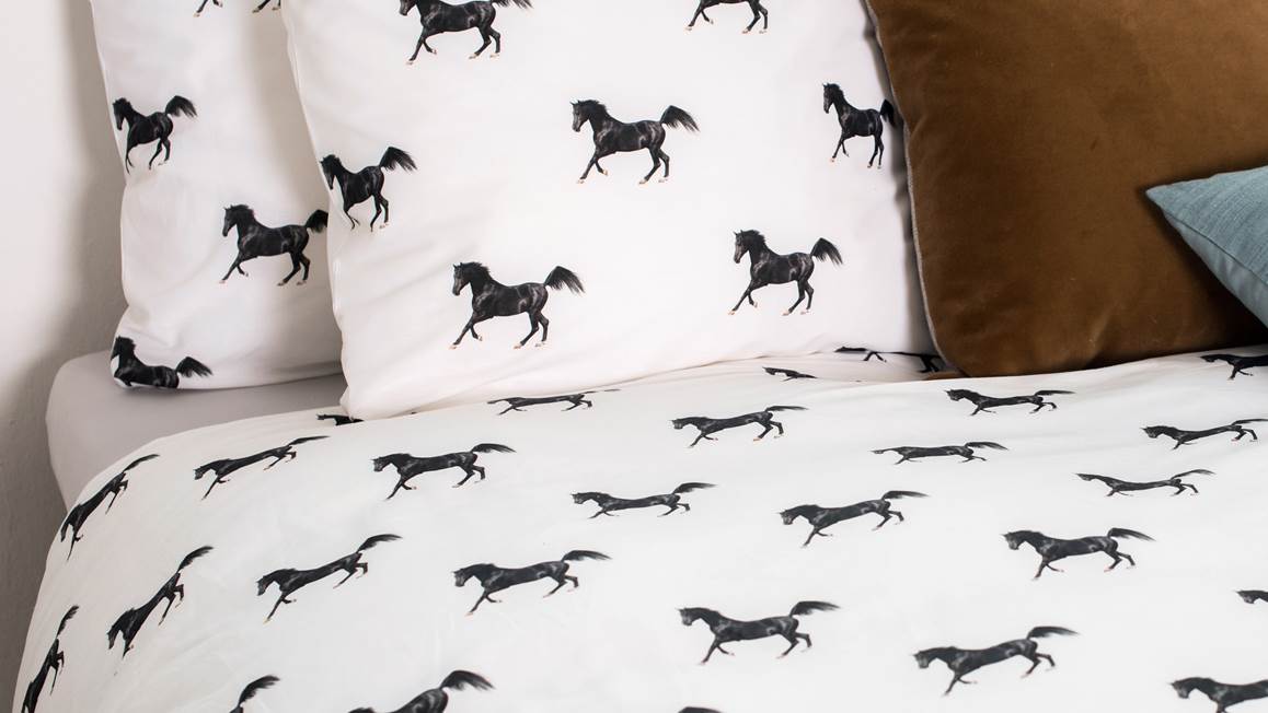 SNURK Chevaux Noirs housse de couette blanc
