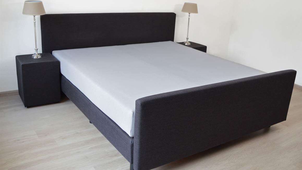 Snoozing drap-housse velours
