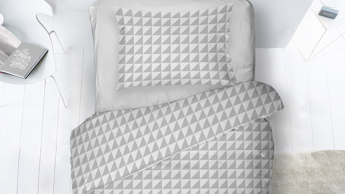 Snoozing Chanel housse de couette