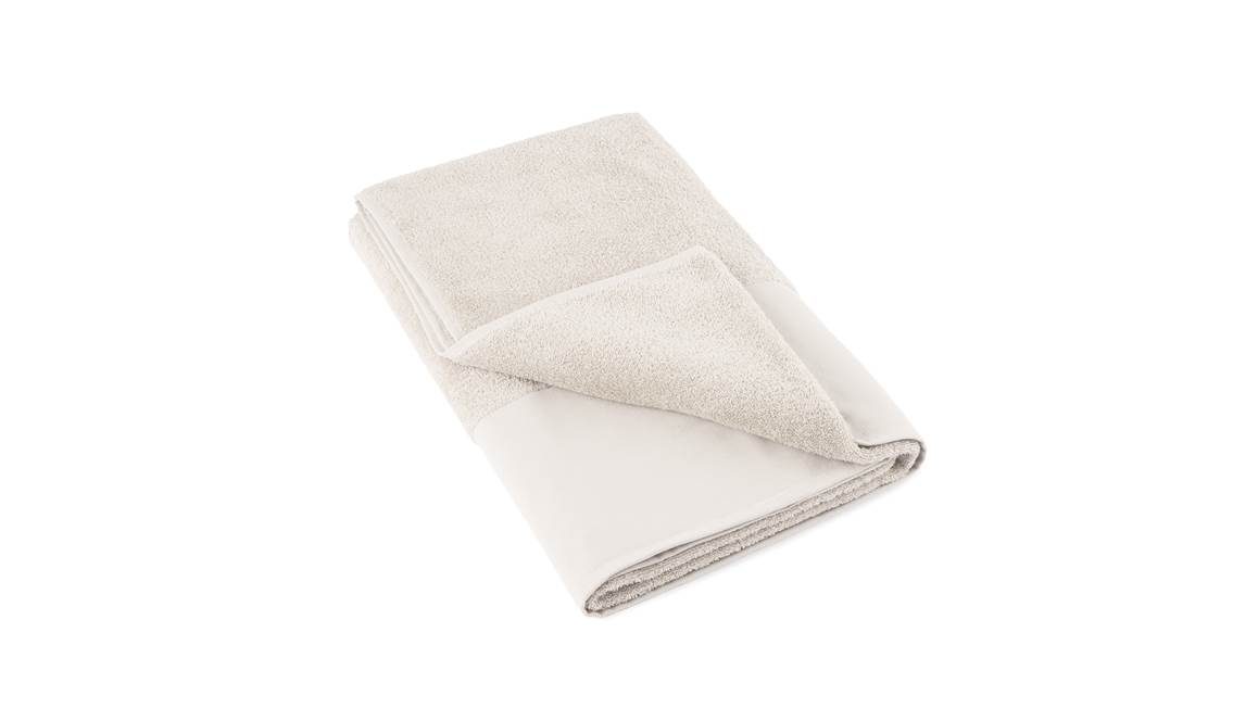 Kayori Soba serviette de plage