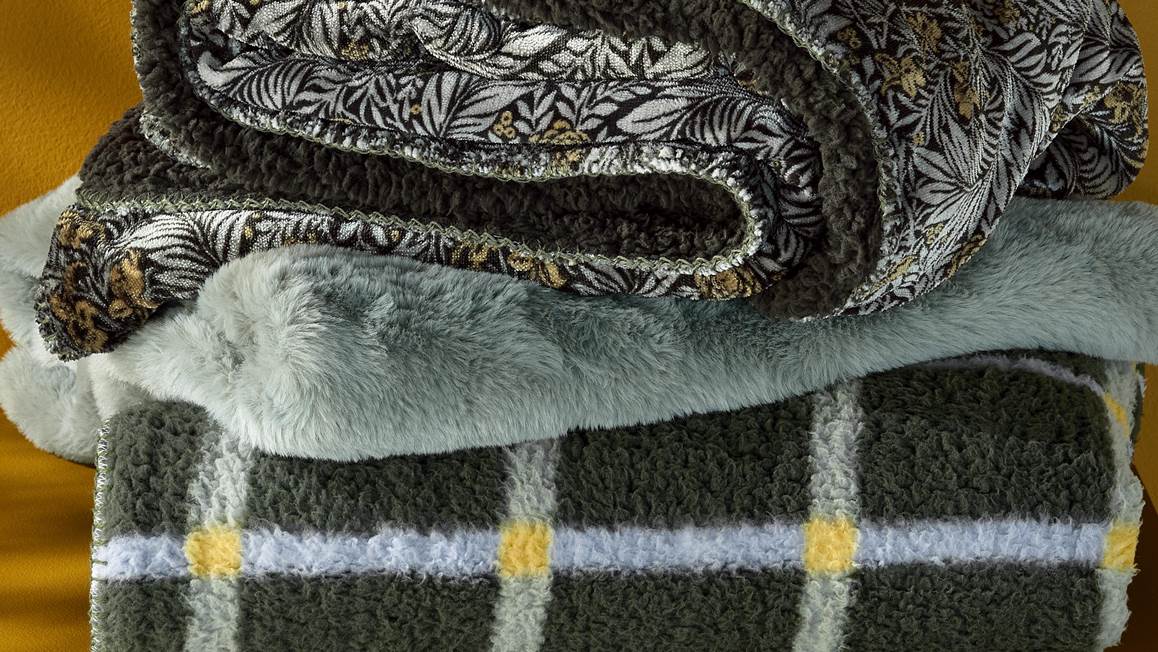 KAAT Amsterdam Cuddle Cloud plaid polaire