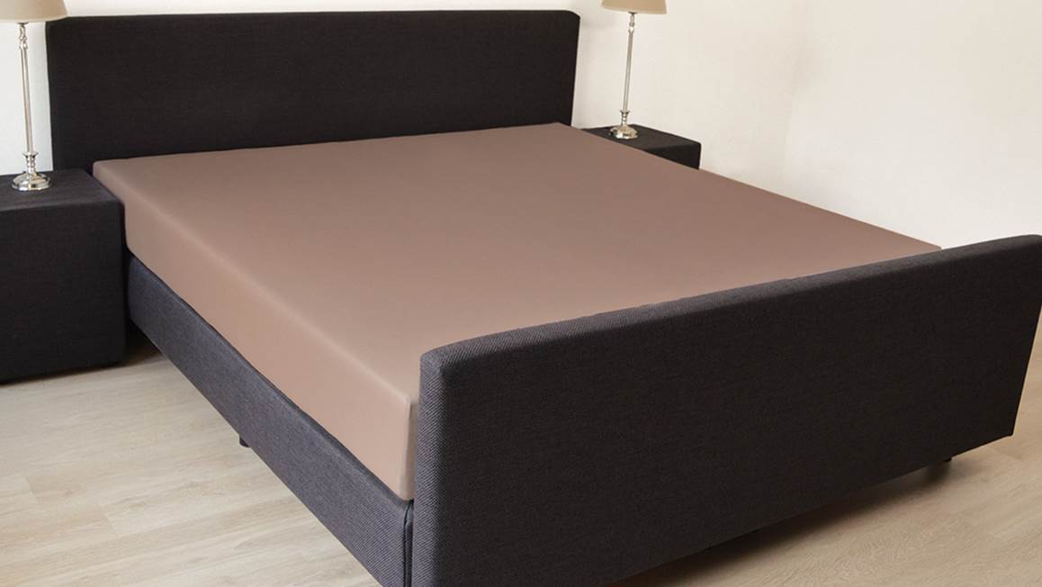 Snoozing drap-housse velours