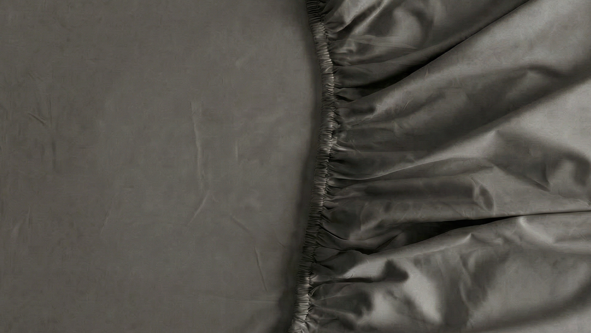 Kayori Saya drap-housse grand bonnet satin