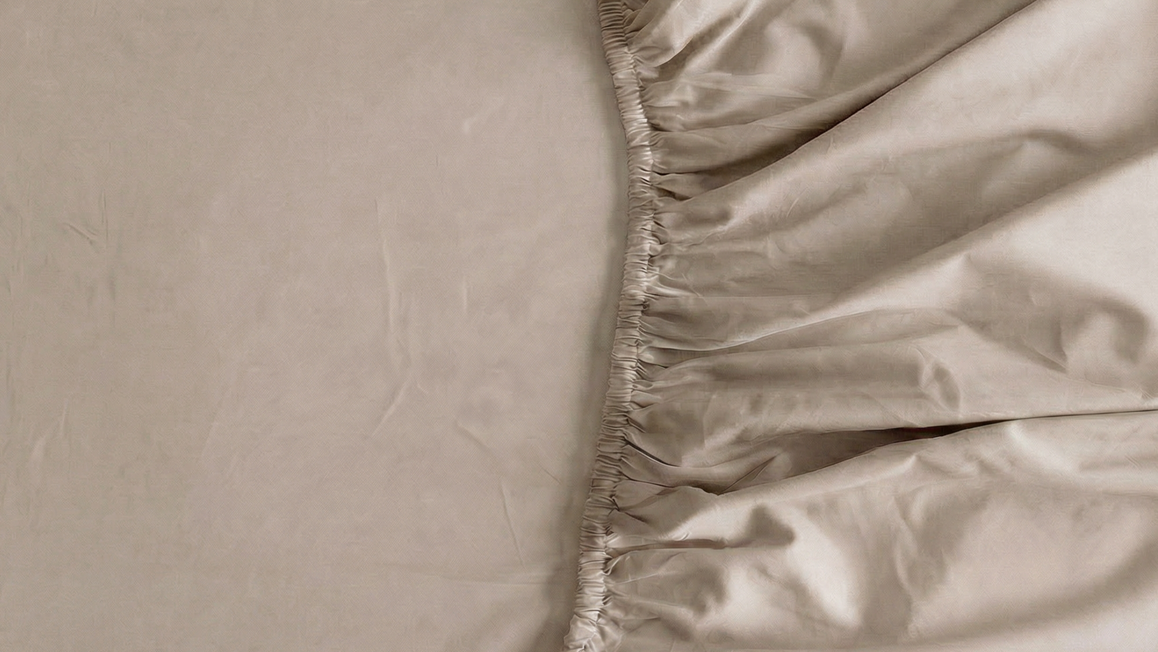 Kayori Saya drap-housse grand bonnet satin