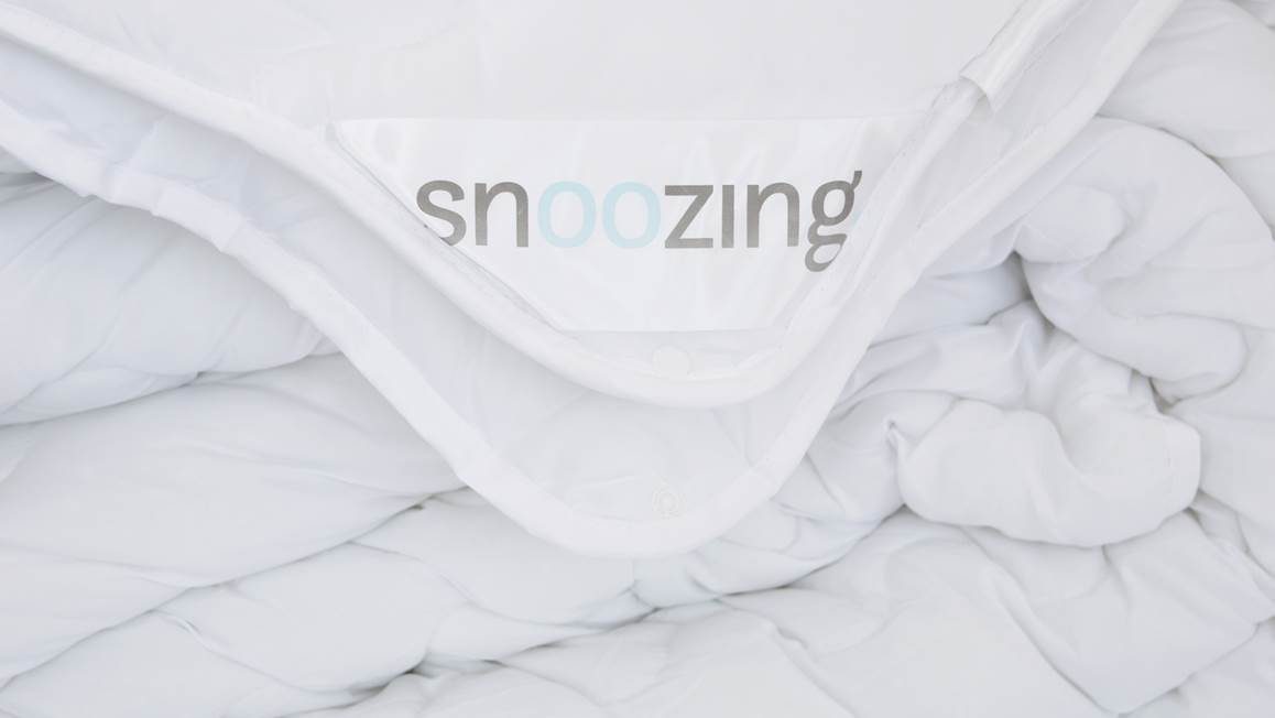 Snoozing Swiss Dreams couette 4 saisons synthétique