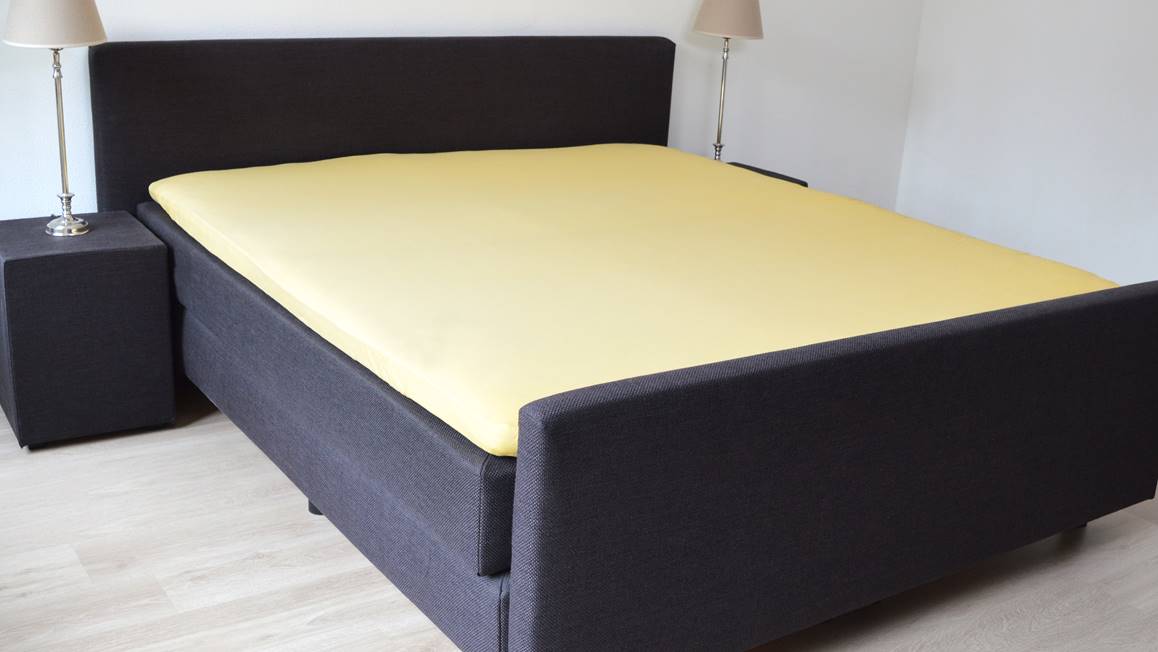 Snoozing drap-housse surmatelas satin