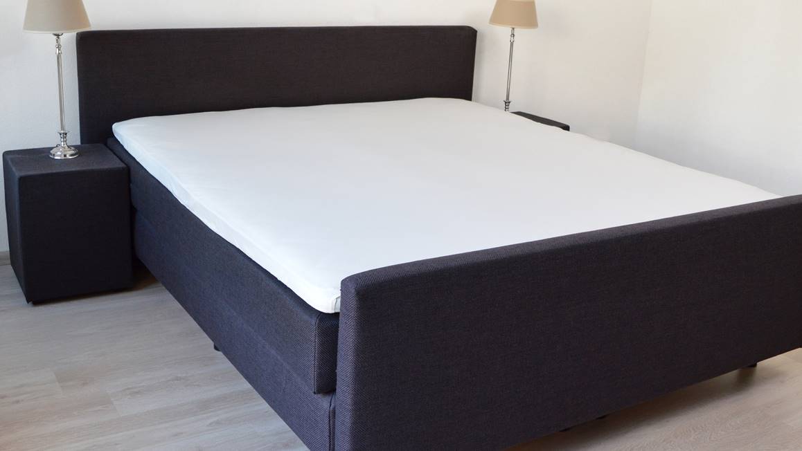Snoozing drap-housse surmatelas satin