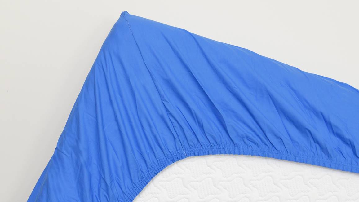 Snoozing drap-housse satin