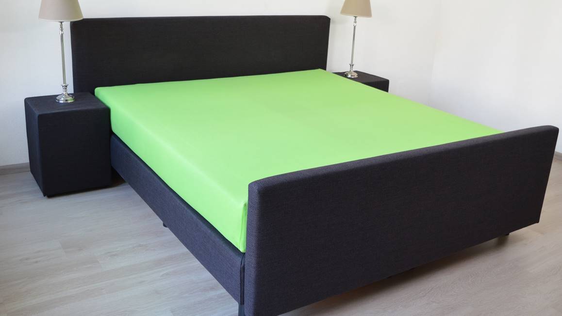 Snoozing drap-housse satin