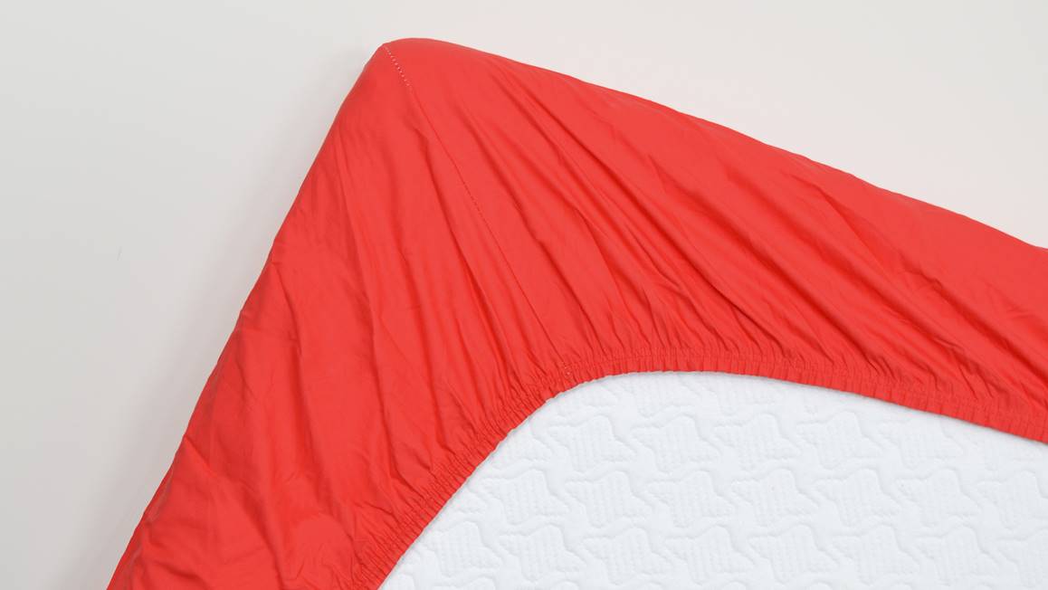 Snoozing drap-housse satin