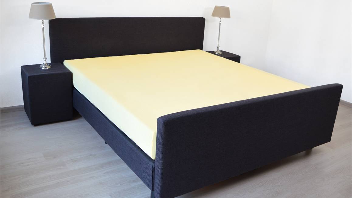 Snoozing drap-housse satin