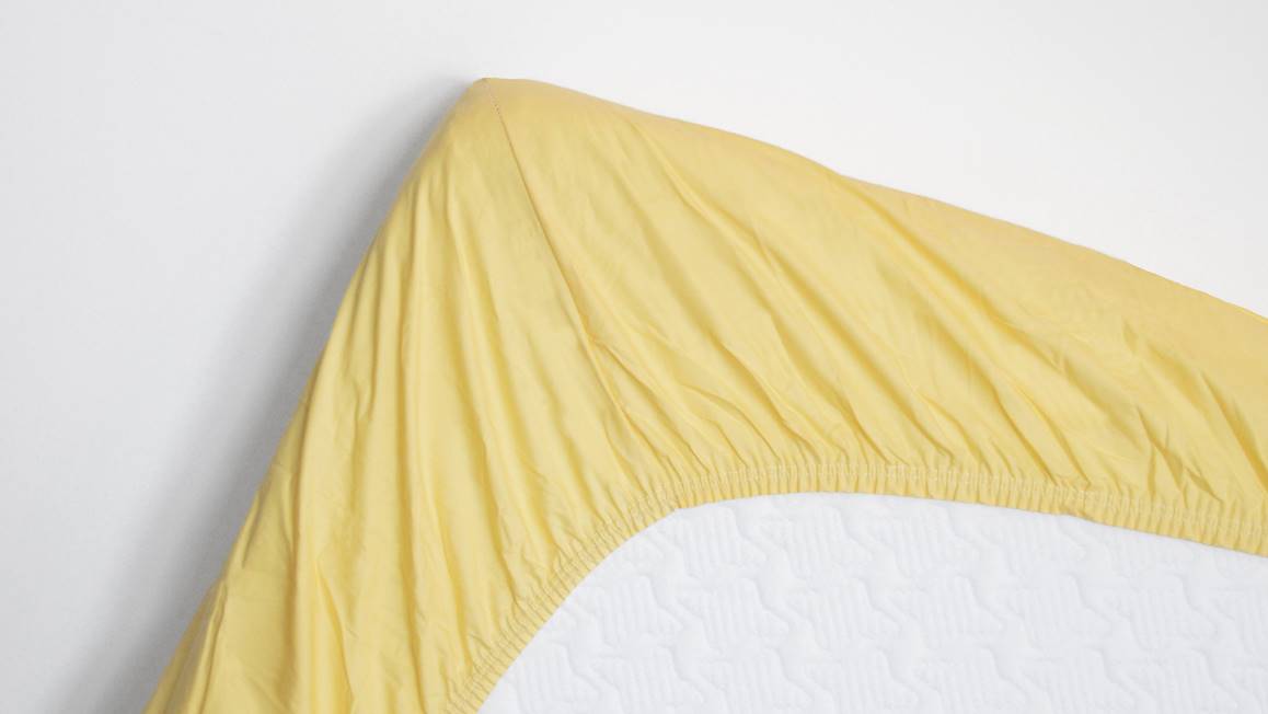 Snoozing drap-housse satin