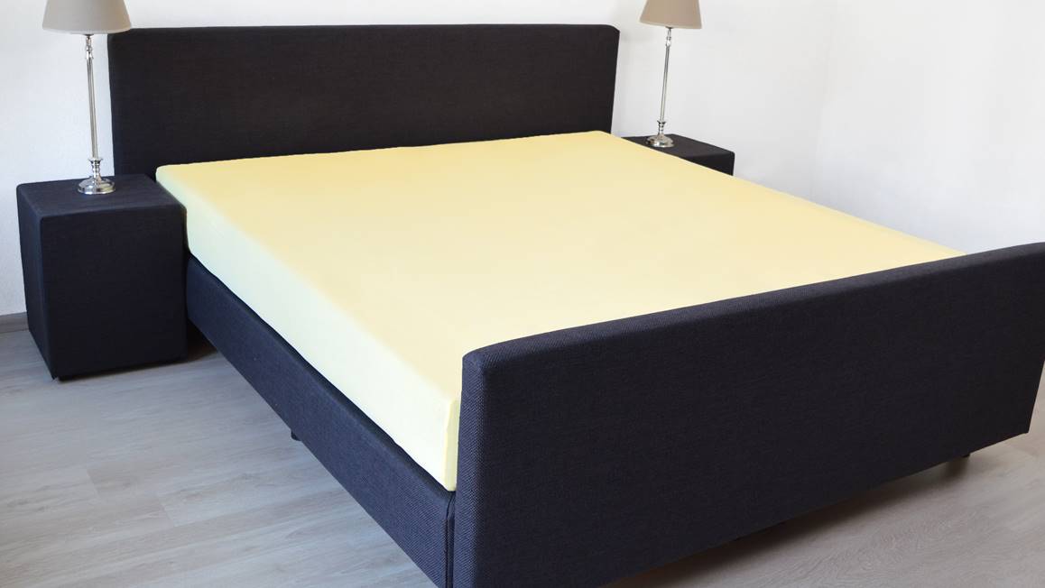 Snoozing drap-housse satin