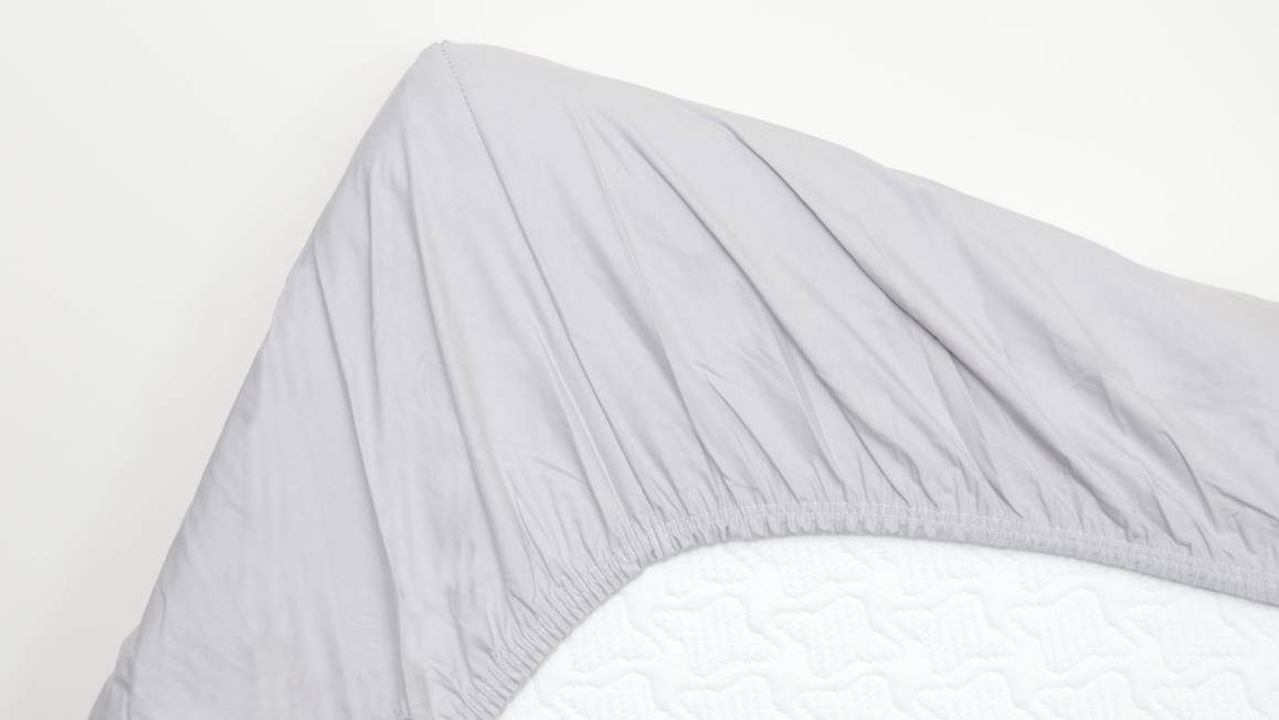 Snoozing drap-housse satin
