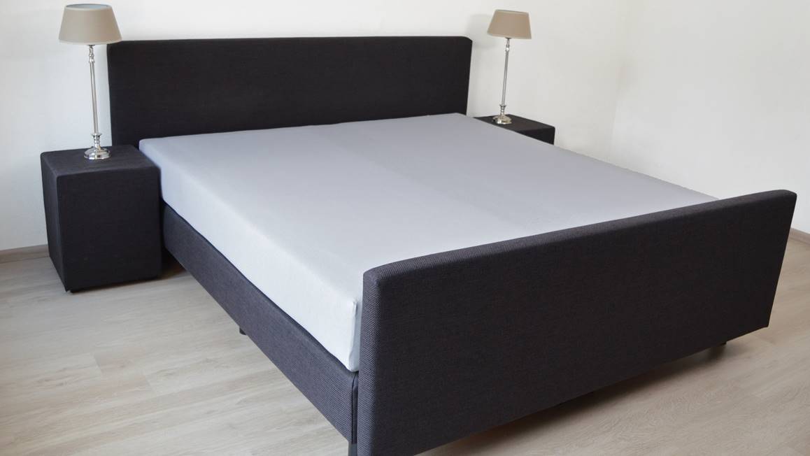 Snoozing drap-housse grand bonnet satin