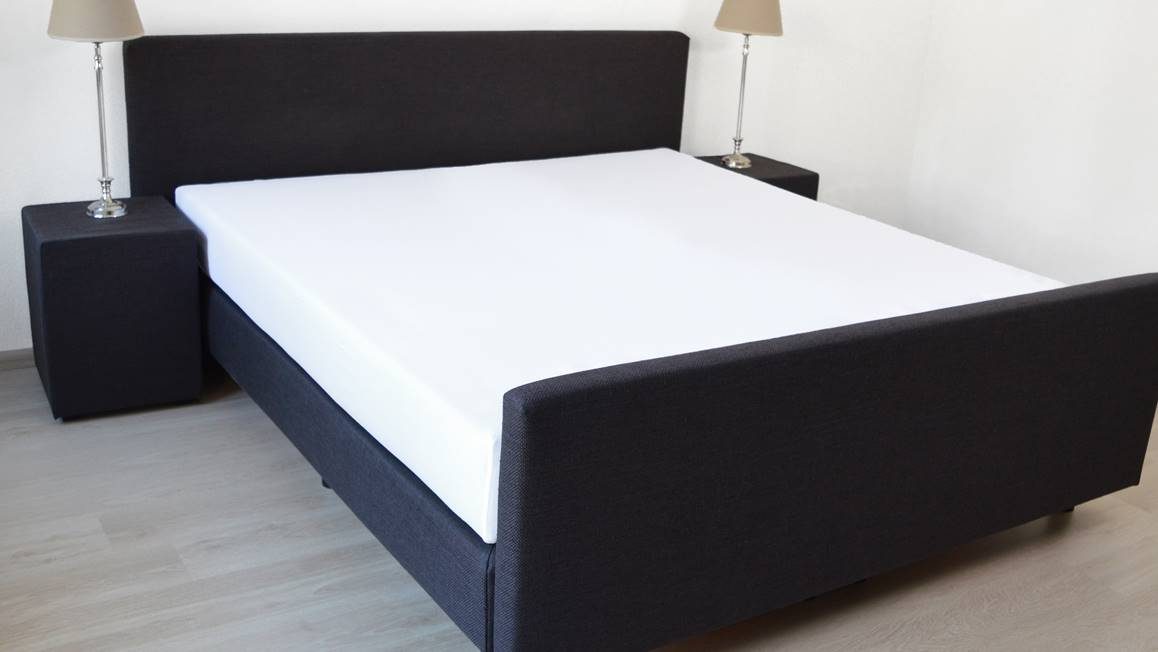 Snoozing drap-housse grand bonnet satin