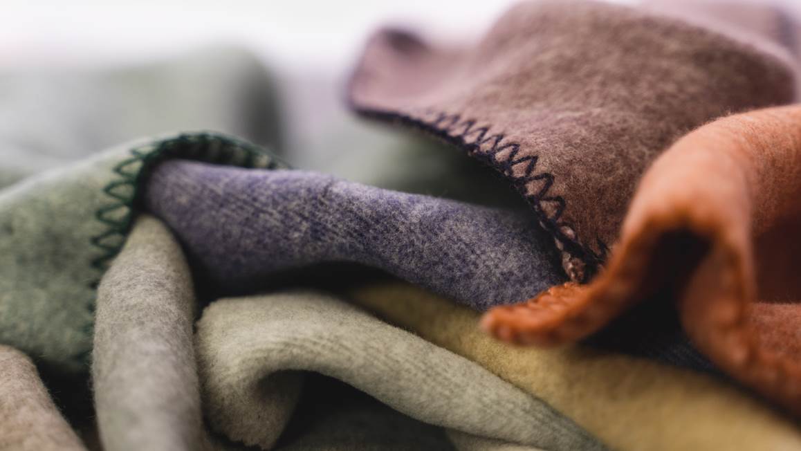 Kayori Sagano plaid gris argent