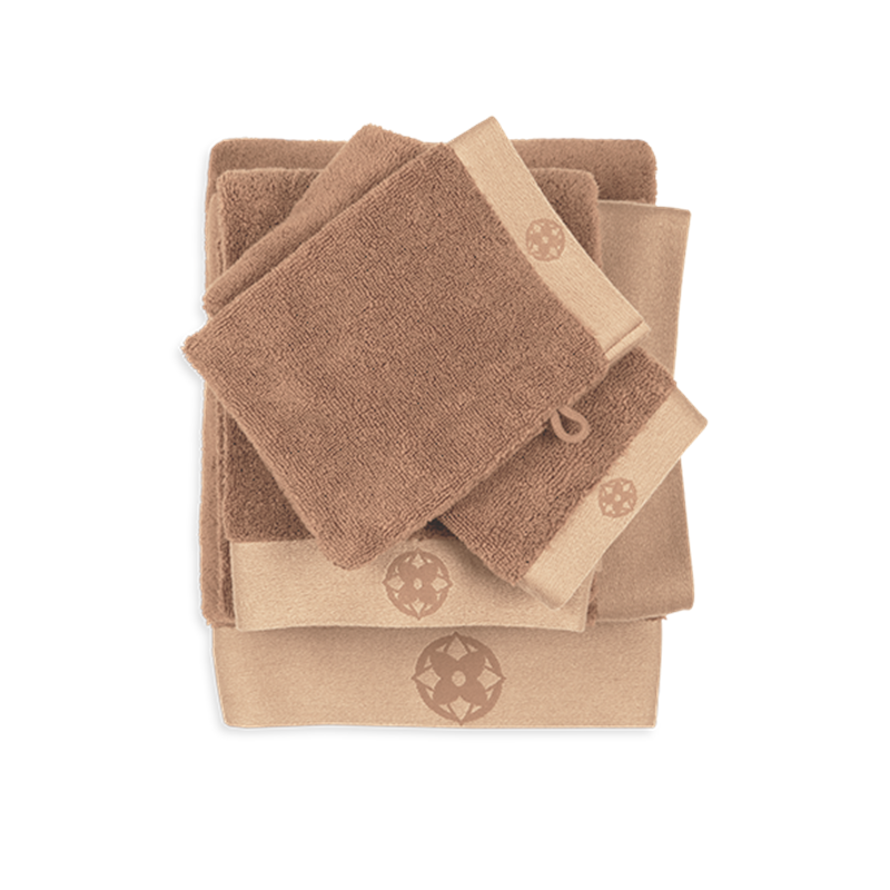 Kayori Taoru linge de bain