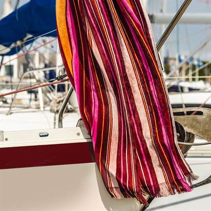 Clarysse Red Stripe serviette de plage