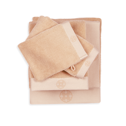 Kayori Taoru linge de bain